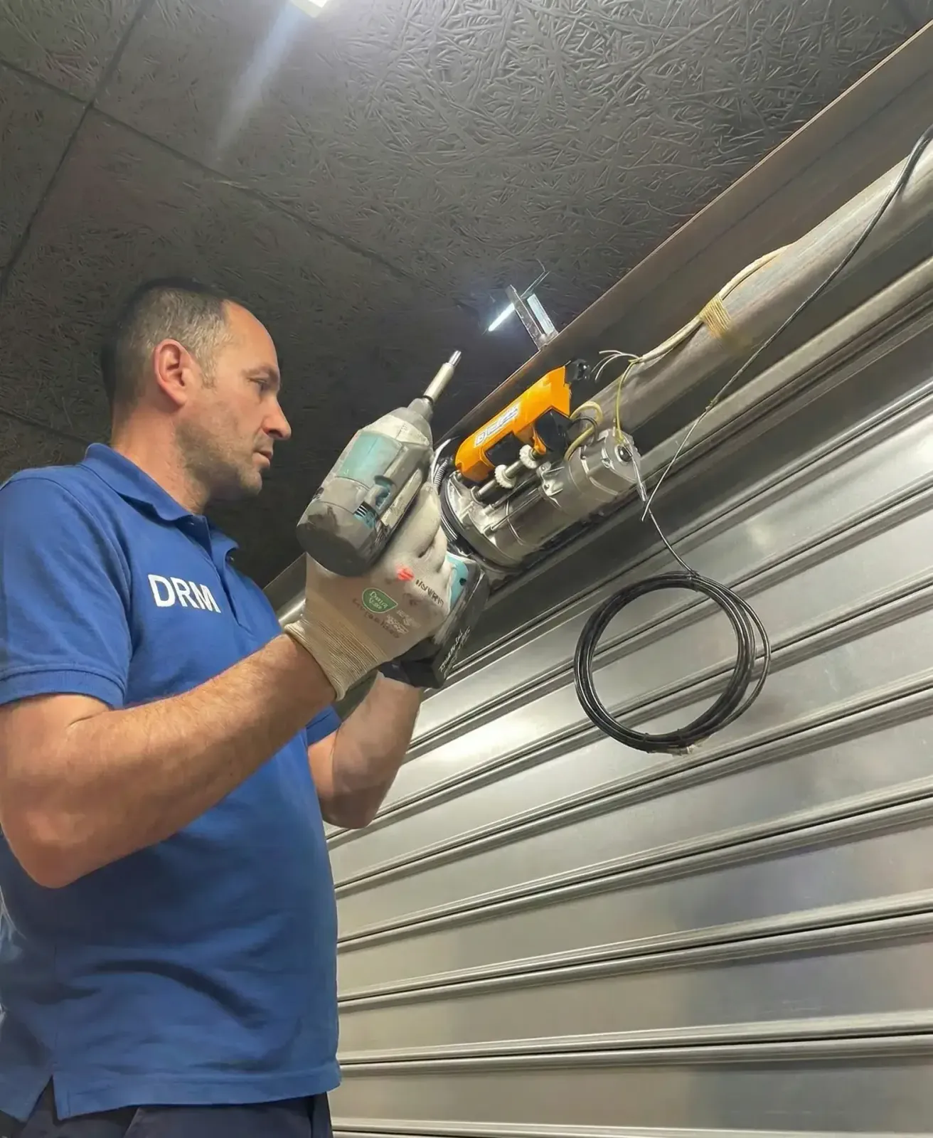 Motorisation de rideau métallique à Chelles